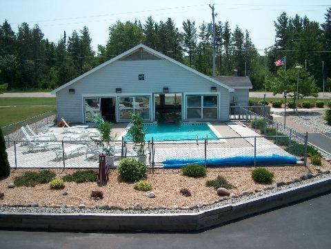 ماكيناو سيتي North Winds Motel المظهر الخارجي الصورة